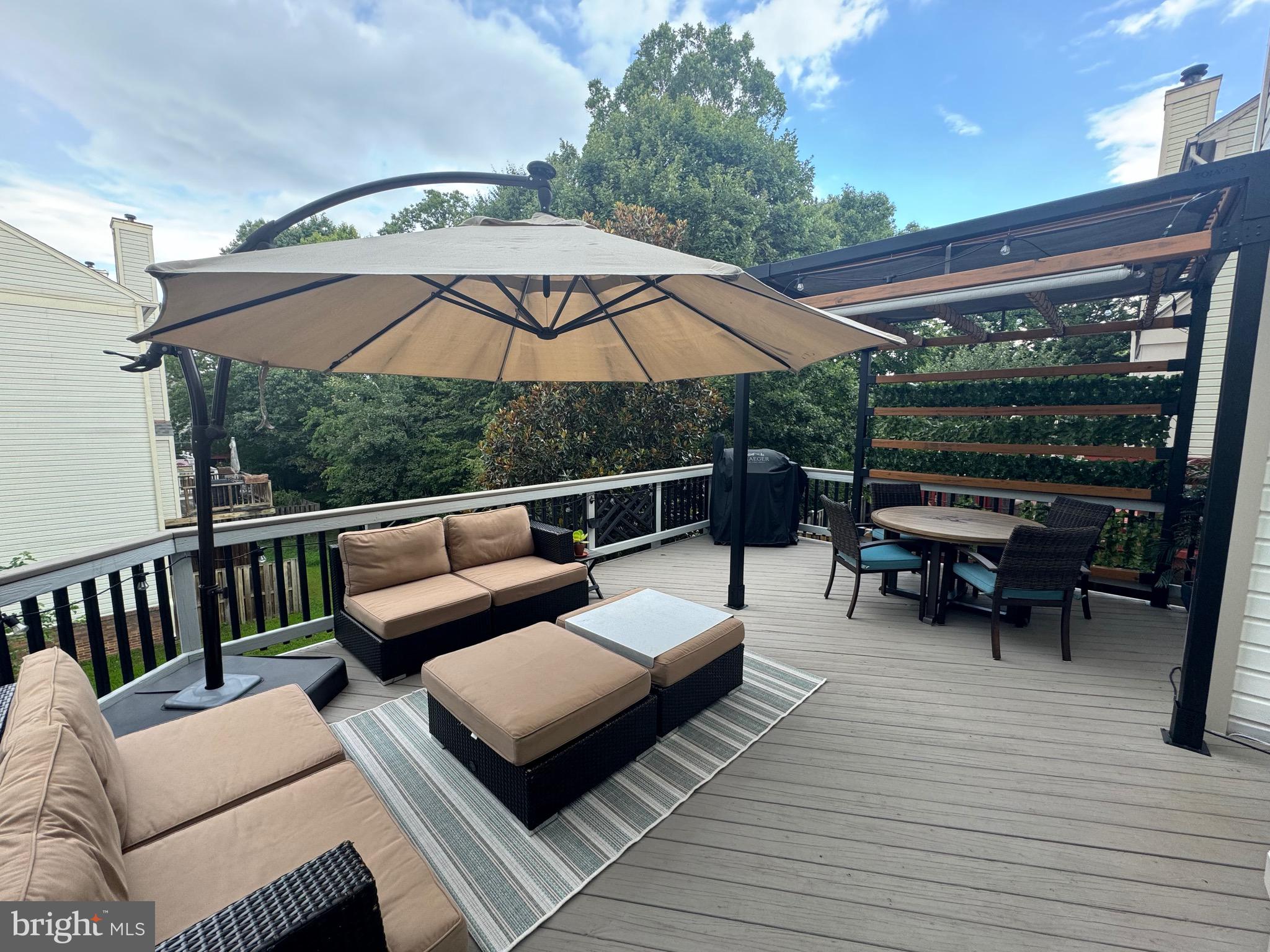 CASCADES - Residential Lease