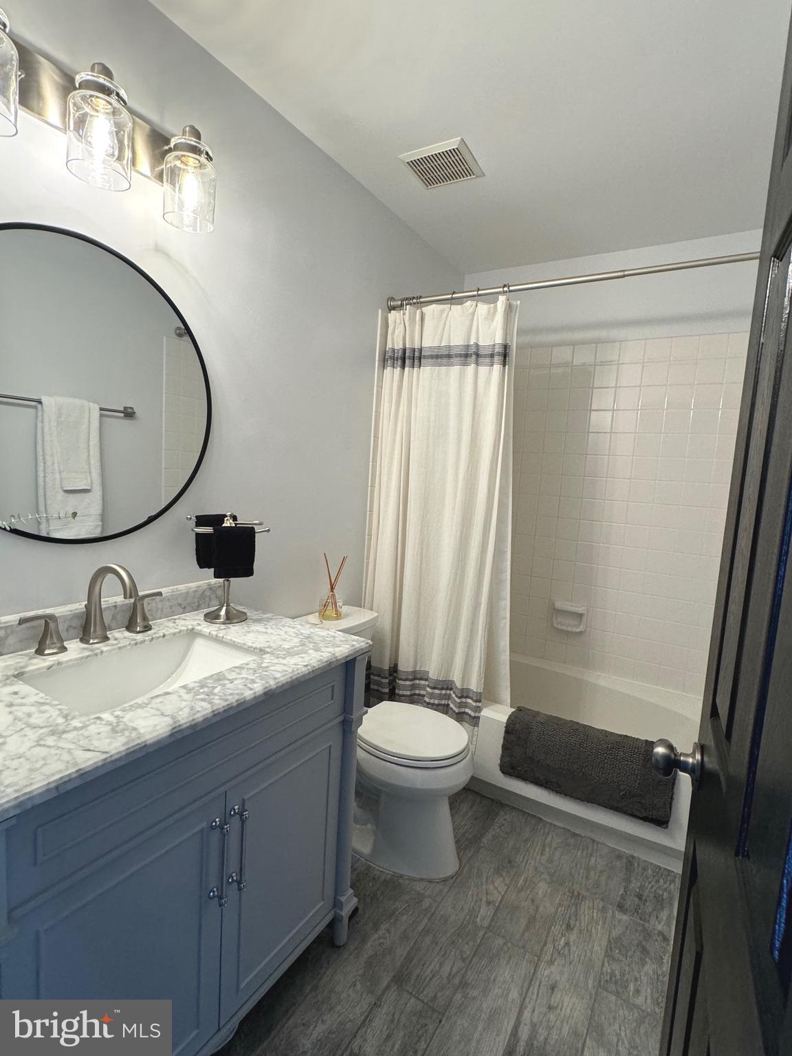 CASCADES - Residential Lease