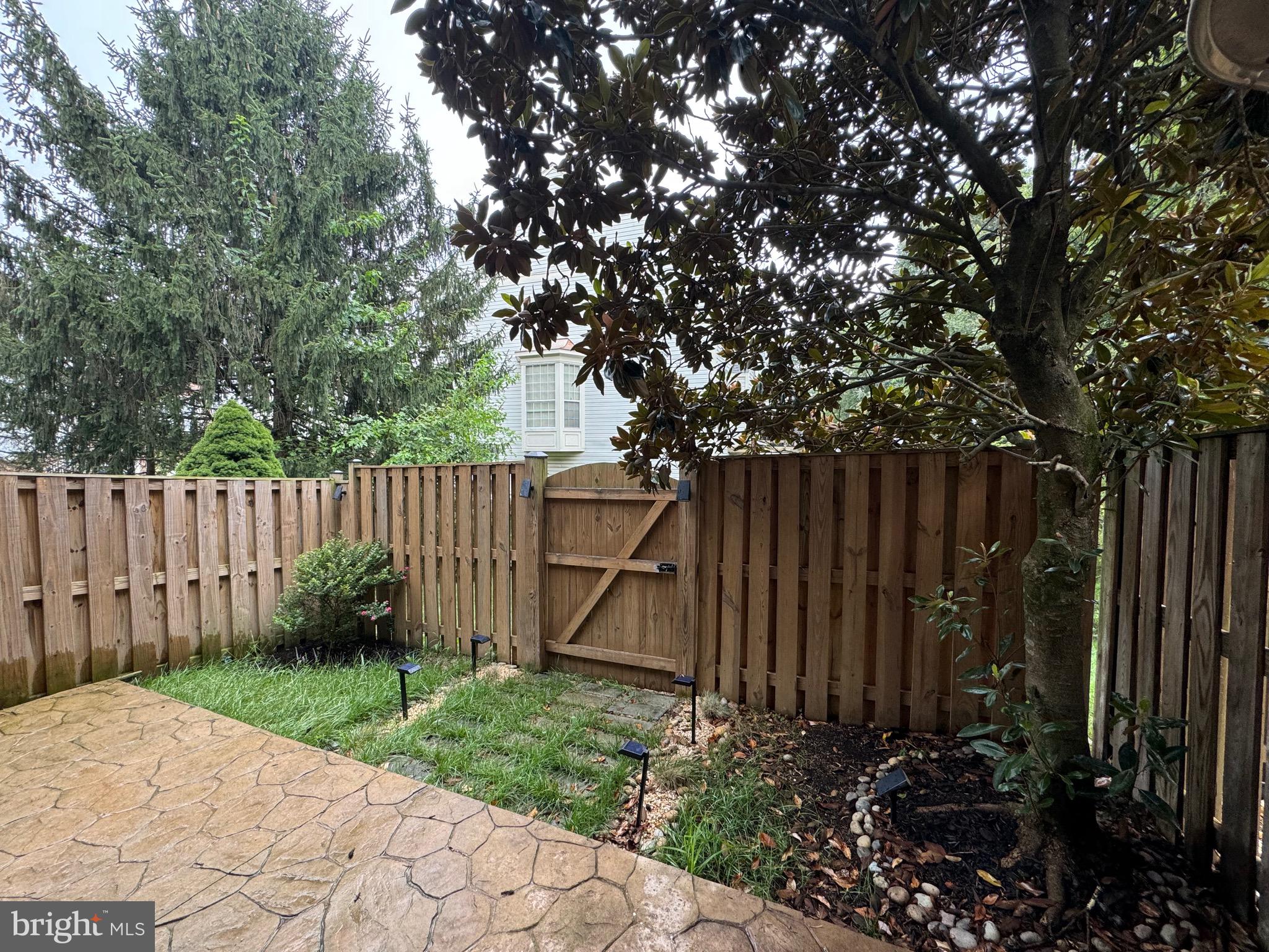 CASCADES - Residential Lease