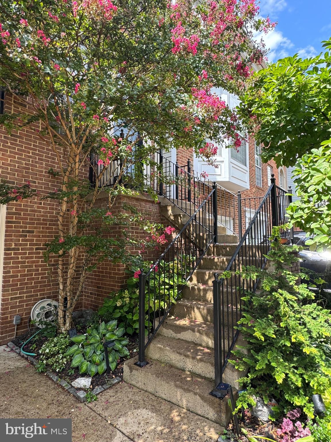 CASCADES - Residential Lease