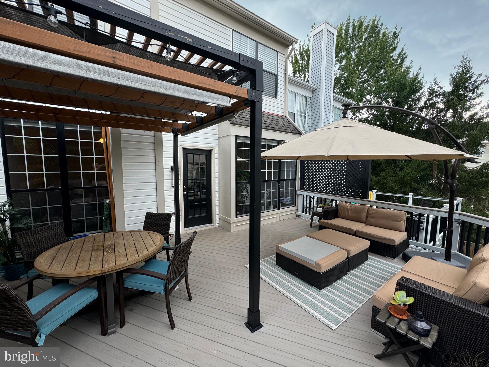 CASCADES - Residential Lease