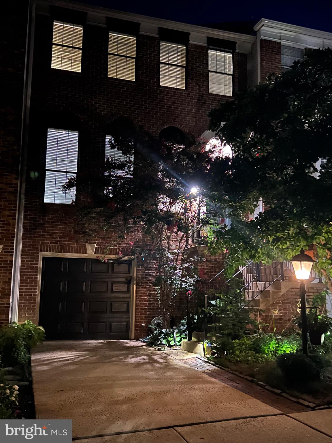 CASCADES - Residential Lease