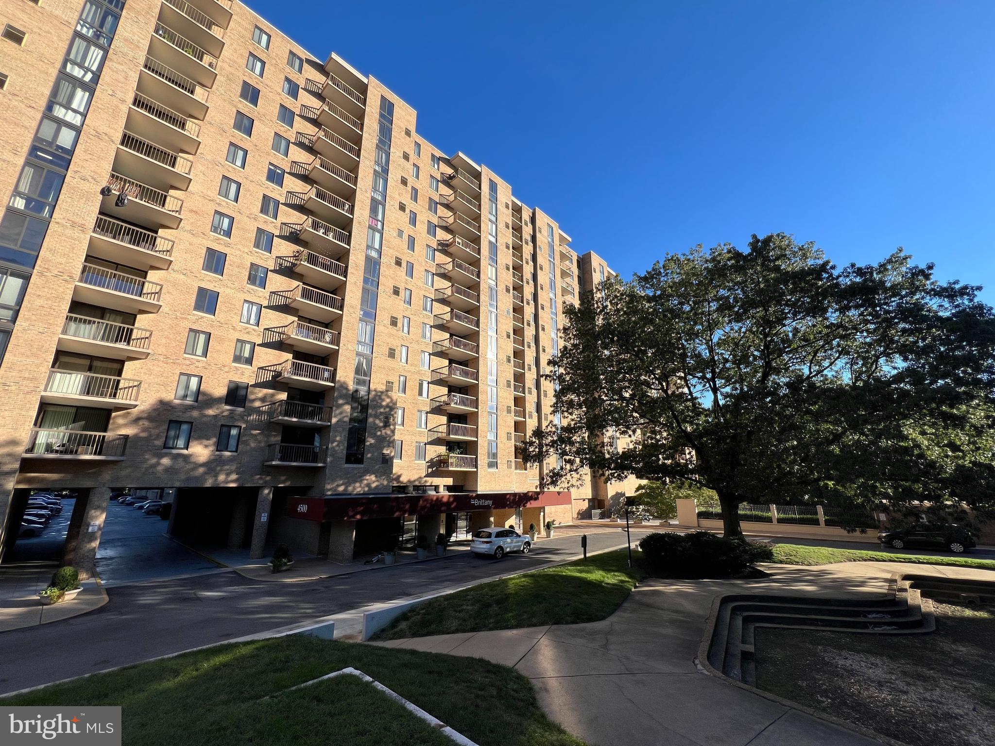 THE BRITTANY - Residential