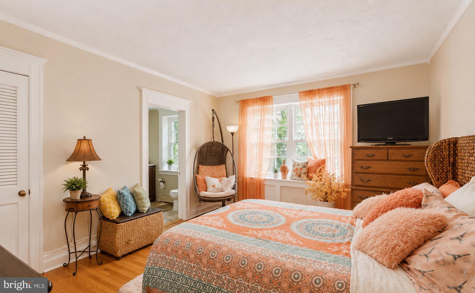 JENKINTOWN - Residential