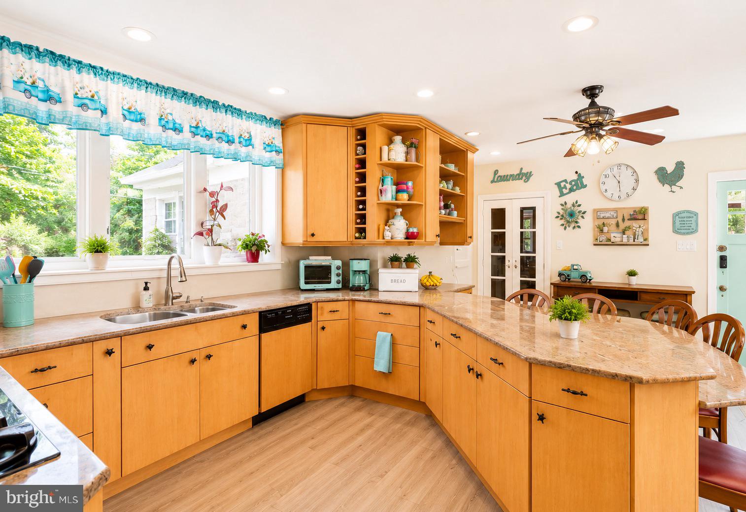 JENKINTOWN - Residential