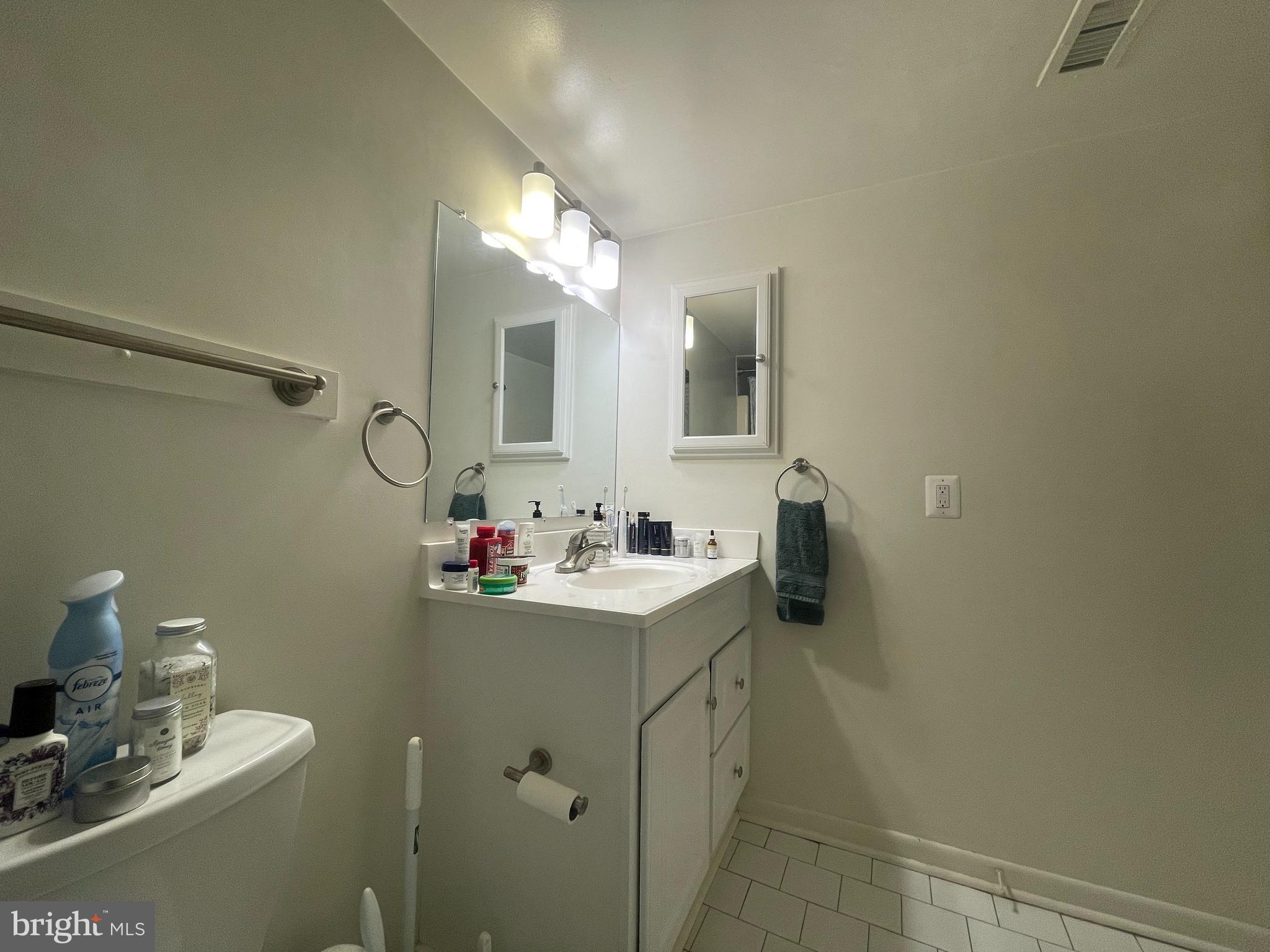 FORT ELLSWORTH - Residential Lease