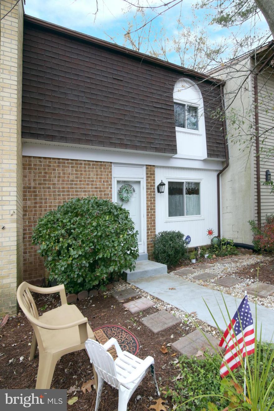 Lovely TH with fenced backyard and upper & lower decks. The main level features foyer, living-dining combo and kitchen. The dining room walks out to a covered balcony overlooking the backyard. Sunny, Eat-in Kitchen w/ lots of counter space, oak cabinets, & pantry. 3 BR, Full Bath, and Master Bedroom with Balcony on UL. Rec Room, laundry, and 2nd half bath on LL. Numerous amenities included in HOA