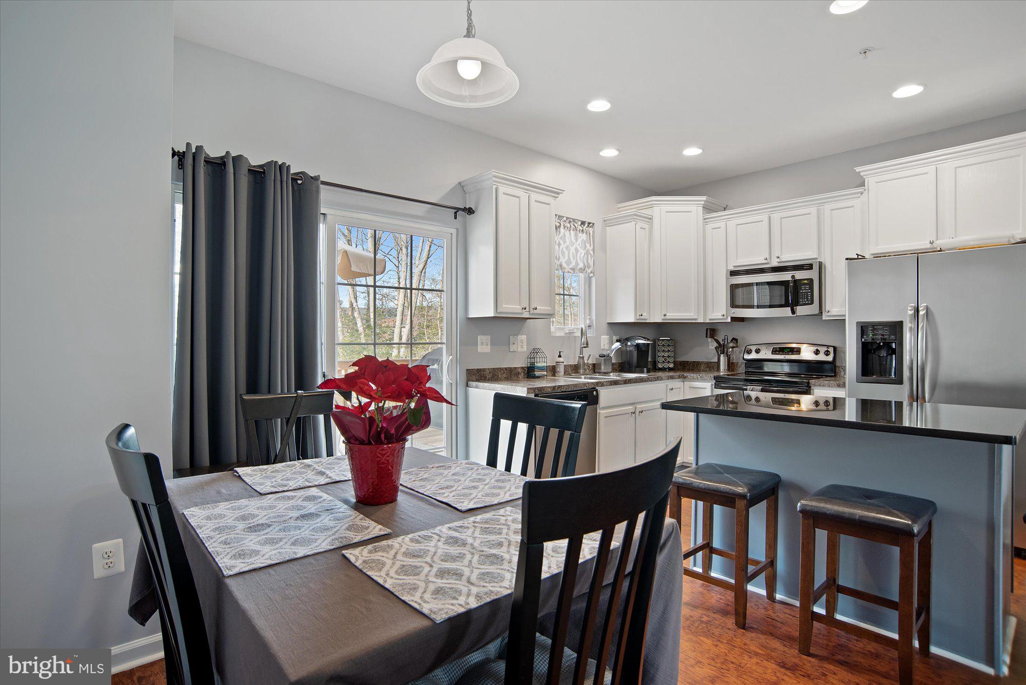 TANYARD SPRINGS - Residential