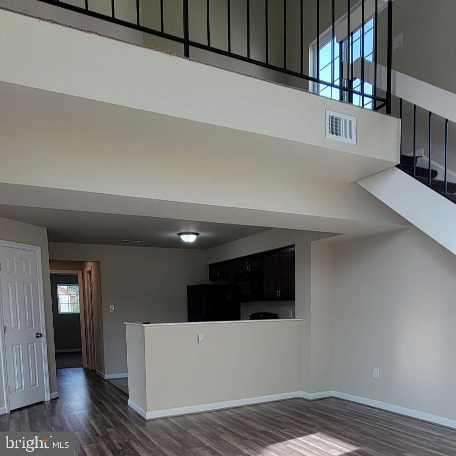 THE TIERS OF LAUREL LAKE - Residential Lease