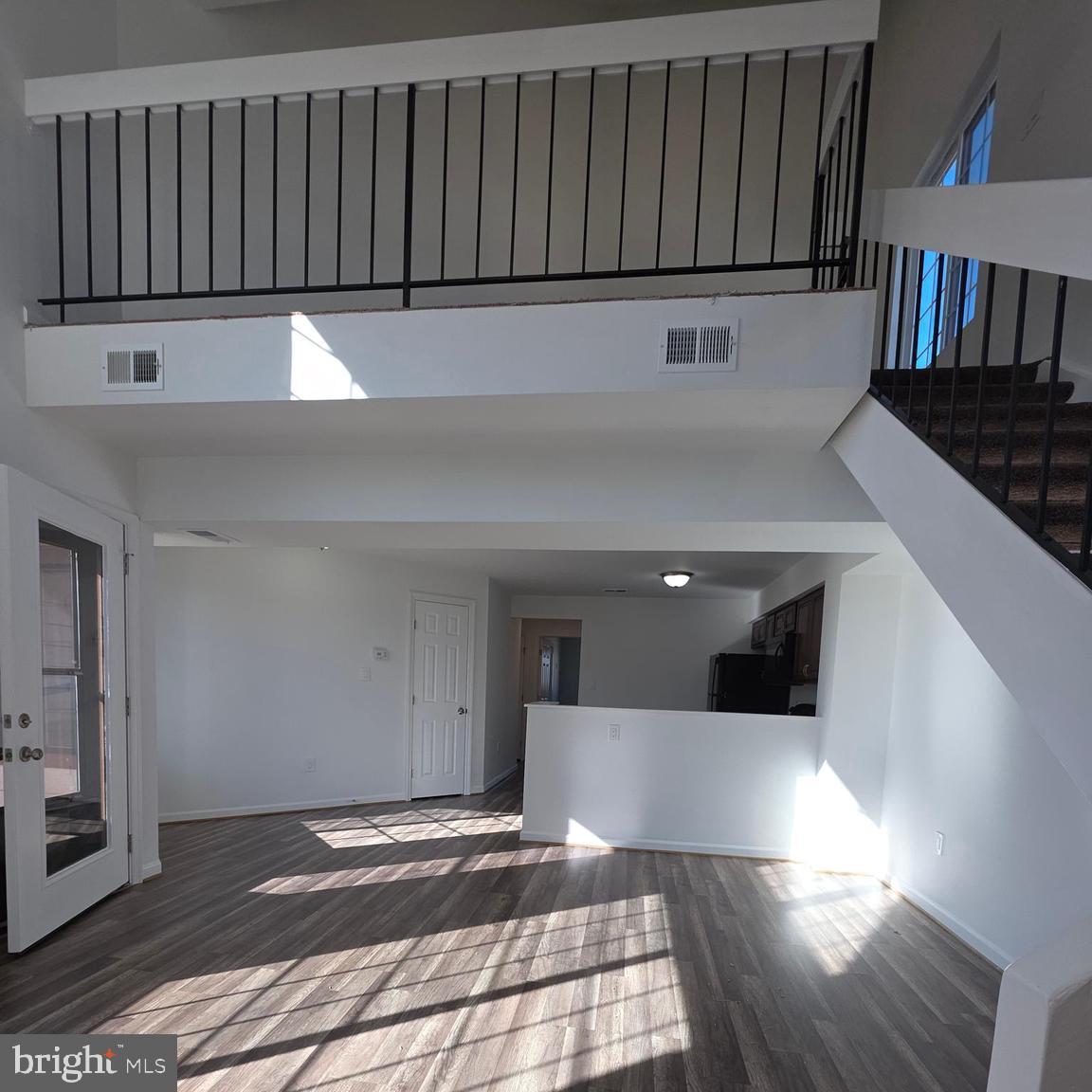 THE TIERS OF LAUREL LAKE - Residential Lease