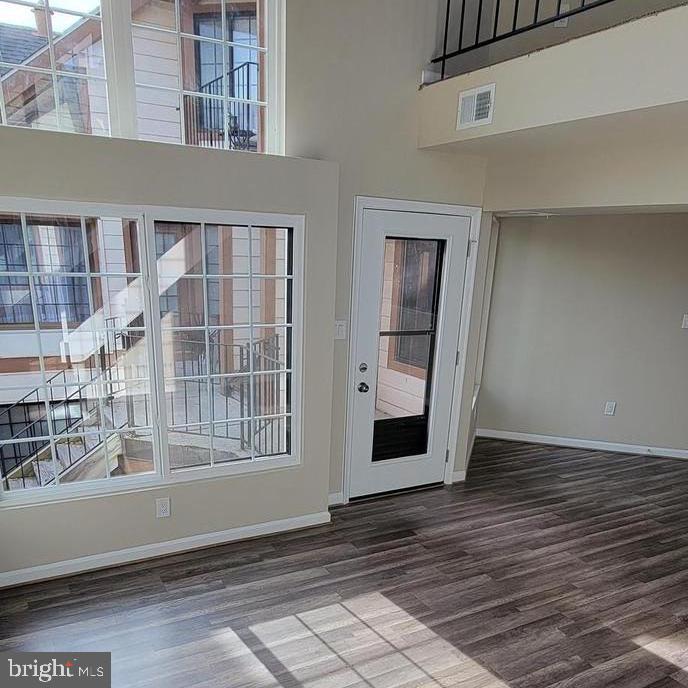 THE TIERS OF LAUREL LAKE - Residential Lease