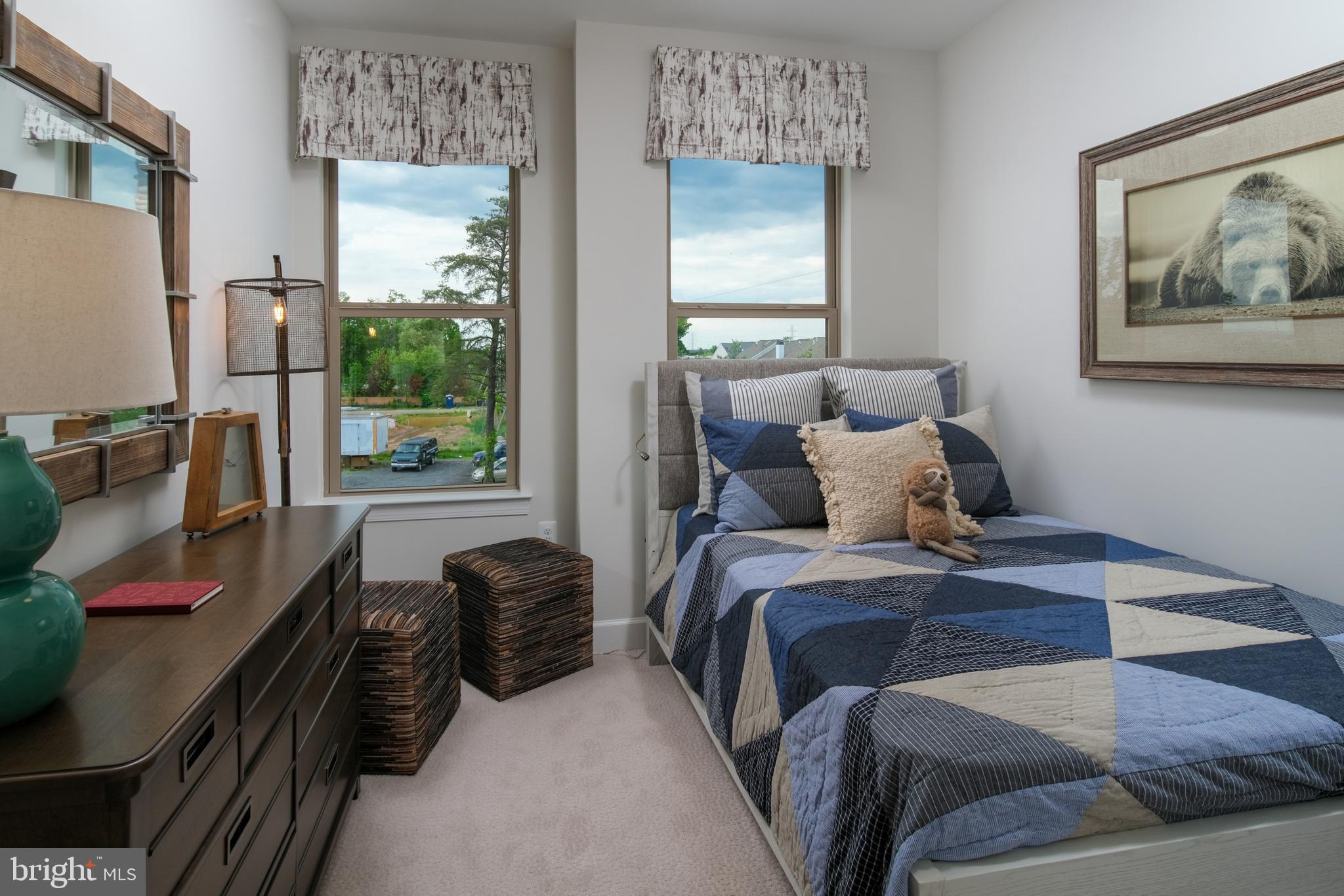 GATEWAY WEST - Residential