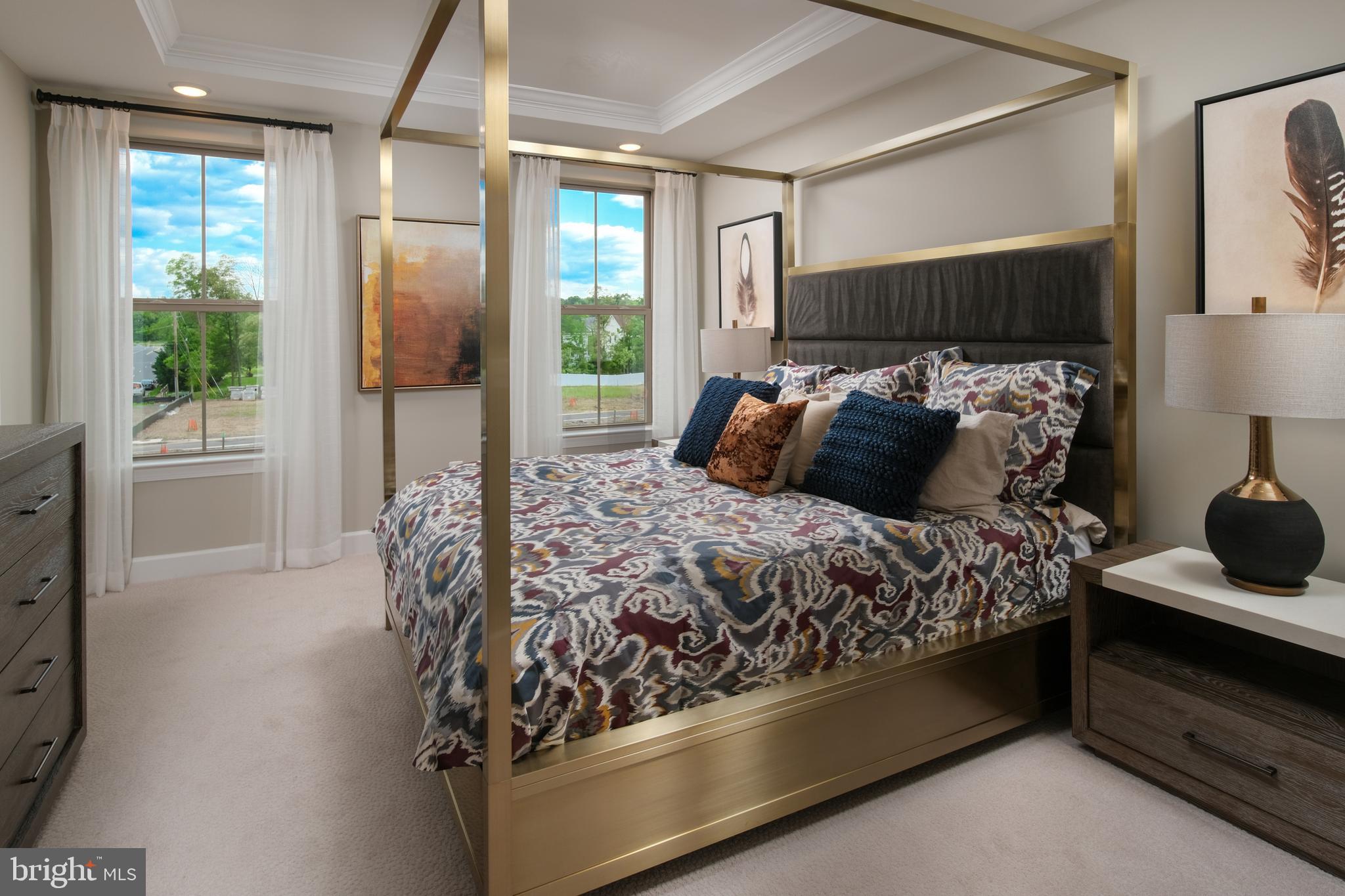 GATEWAY WEST - Residential