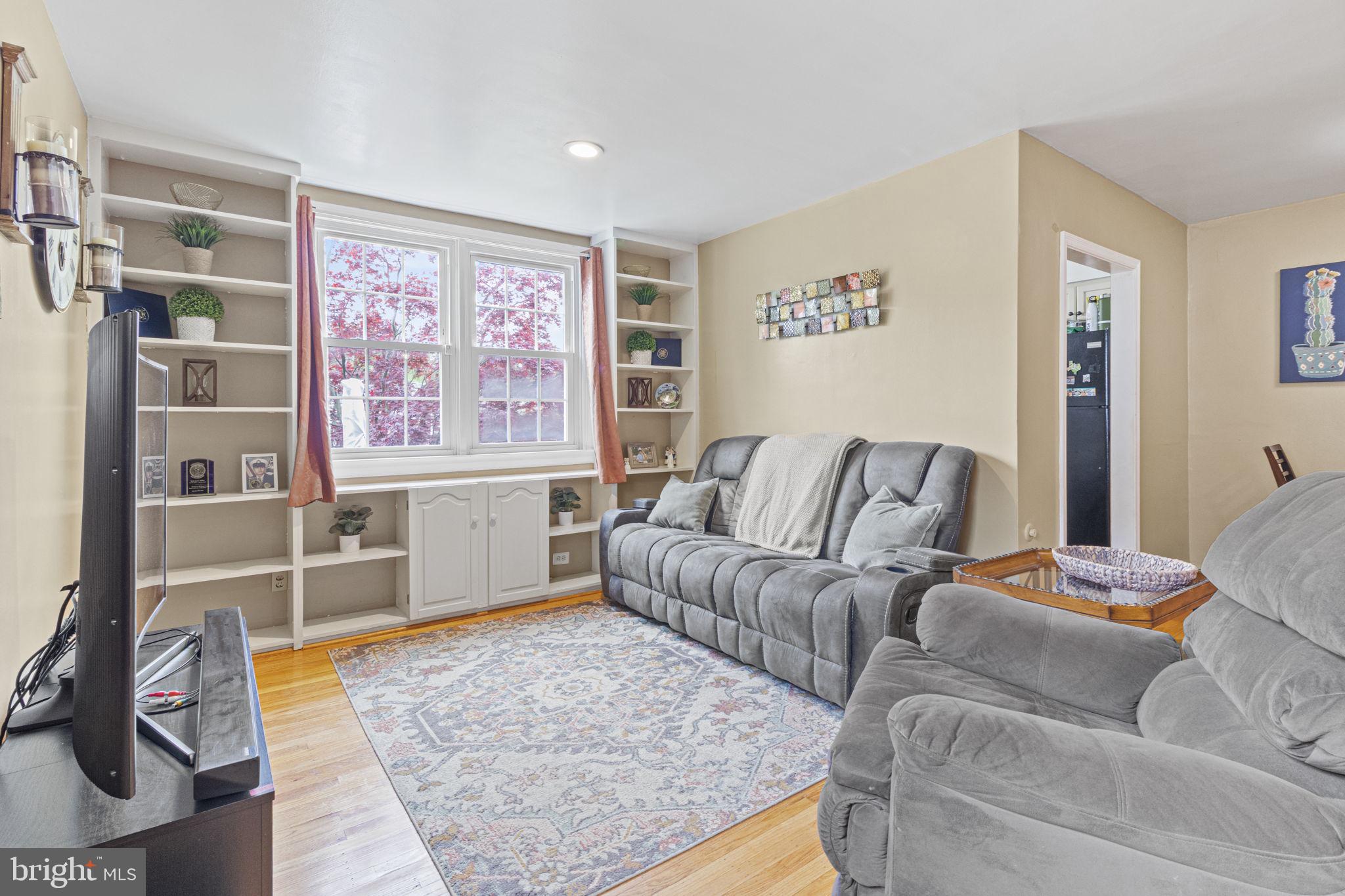 PHILADELPHIA (NORTHEAST) - Residential