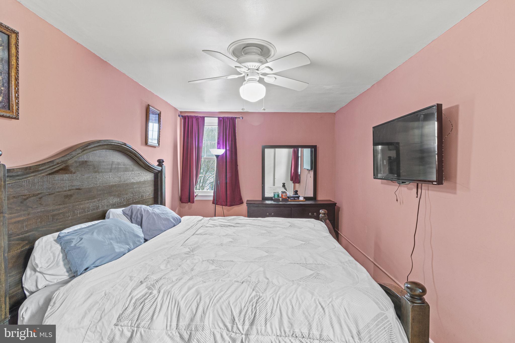 PHILADELPHIA (NORTHEAST) - Residential