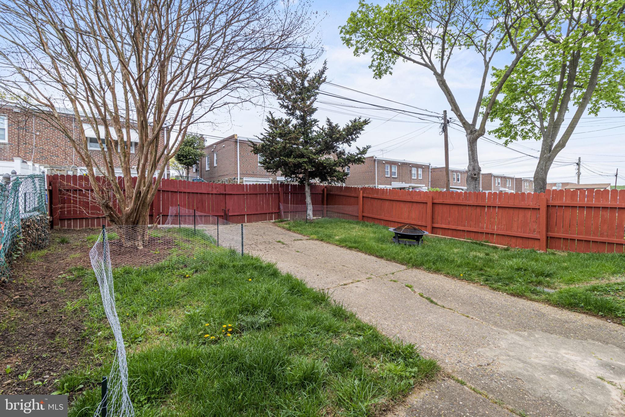 PHILADELPHIA (NORTHEAST) - Residential