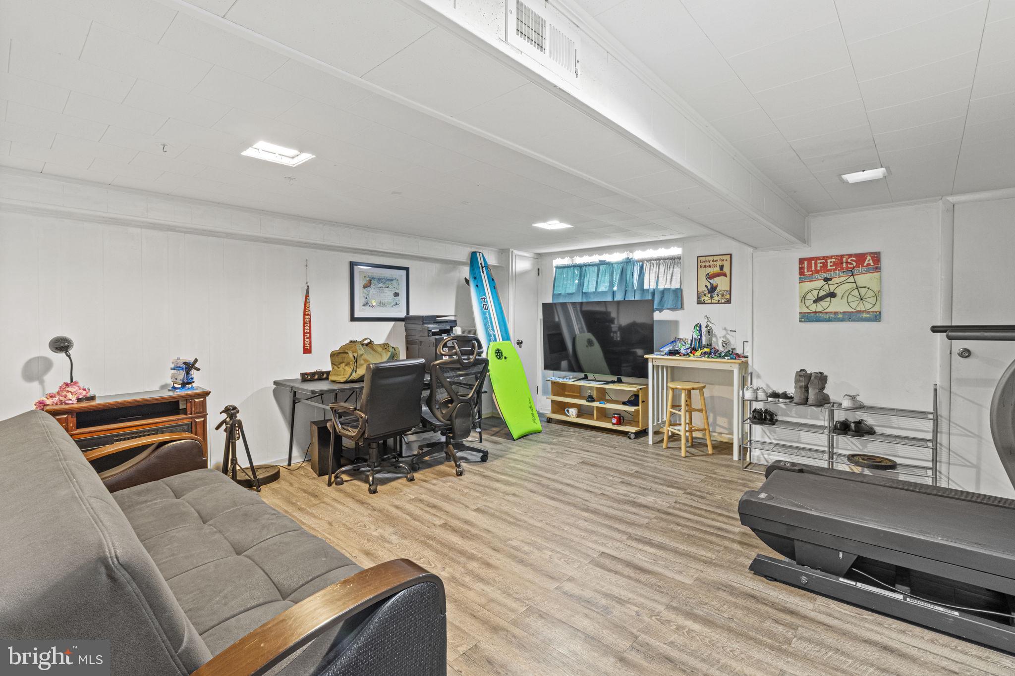 PHILADELPHIA (NORTHEAST) - Residential