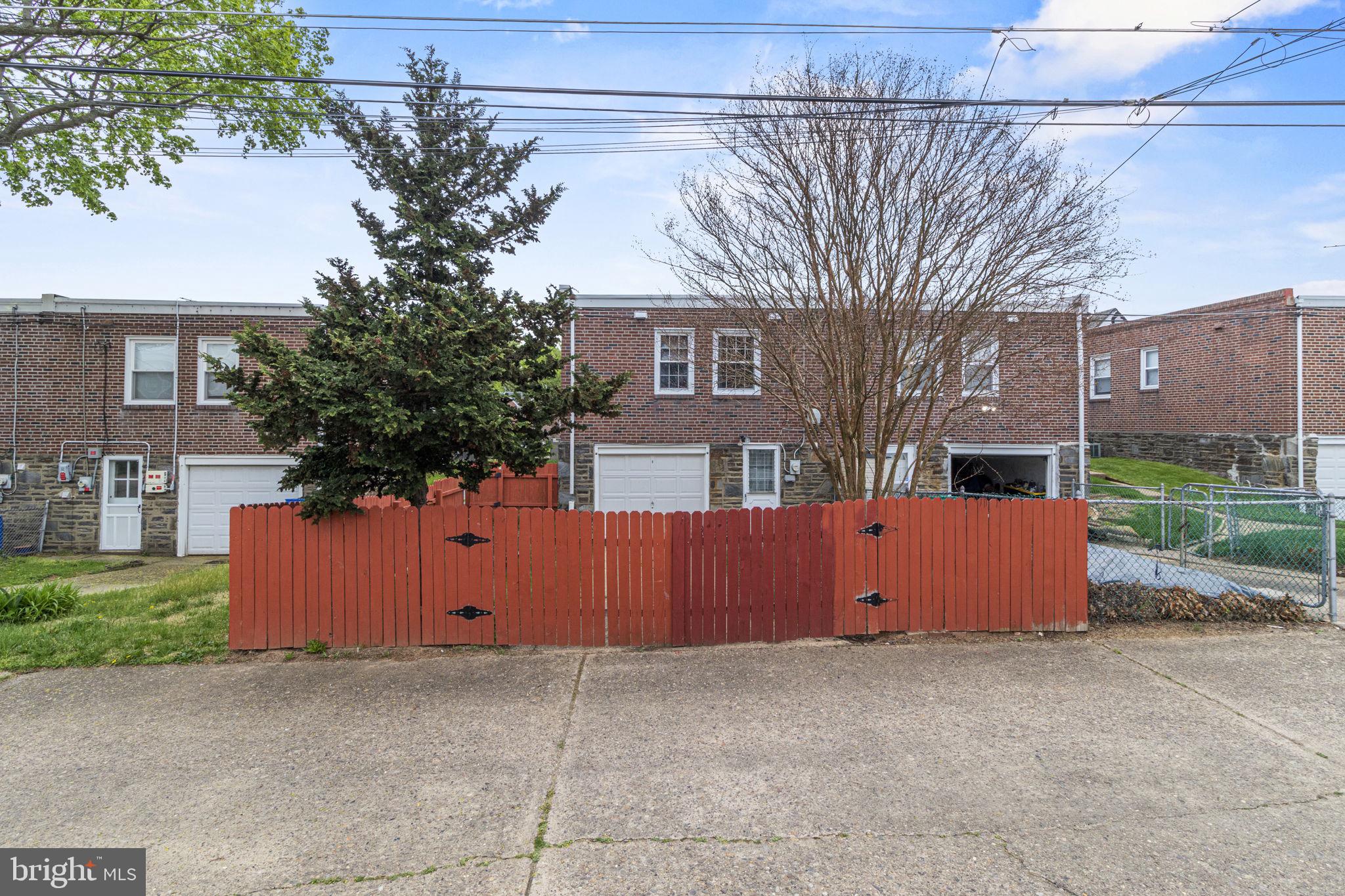 PHILADELPHIA (NORTHEAST) - Residential