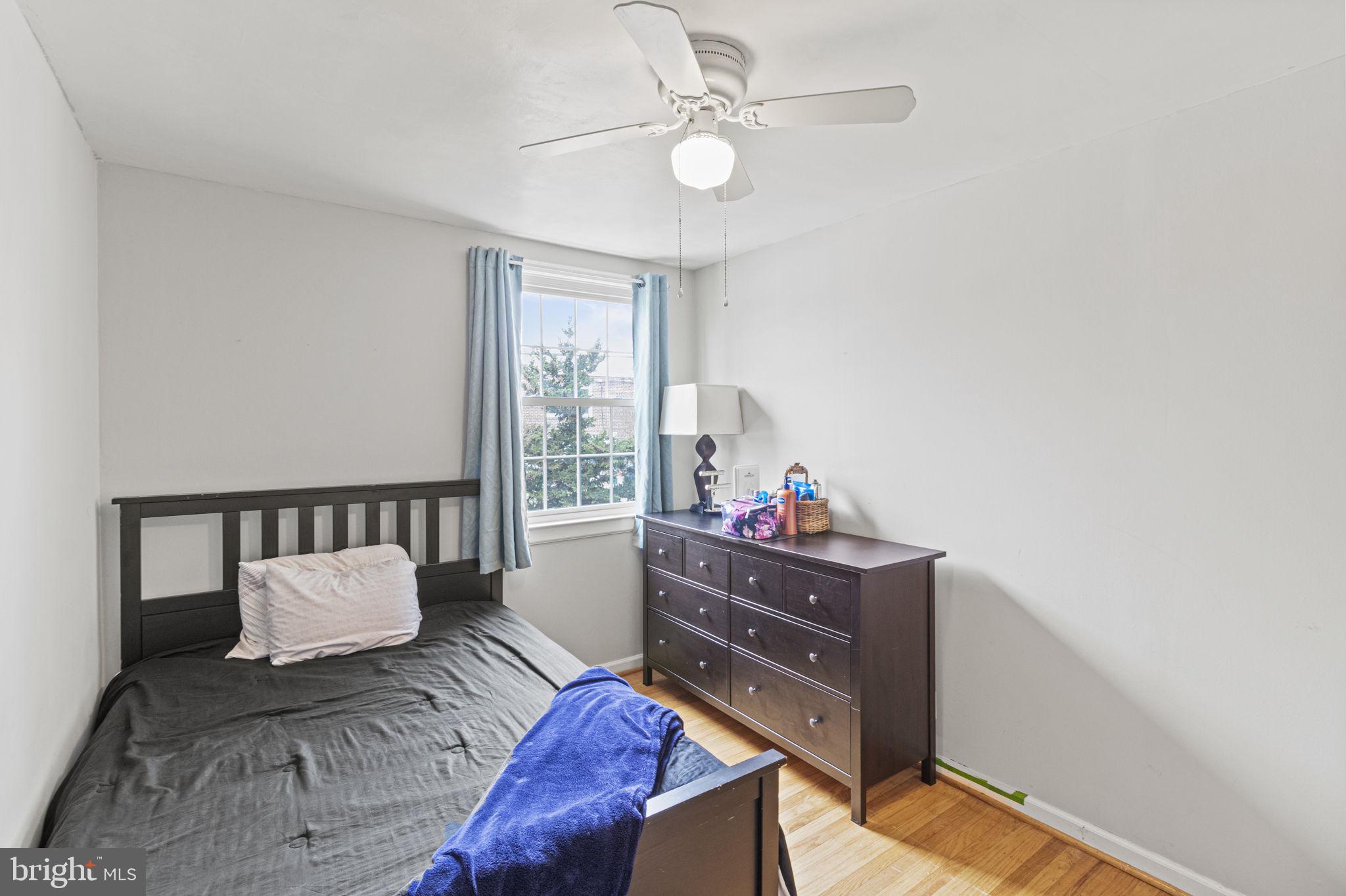 PHILADELPHIA (NORTHEAST) - Residential