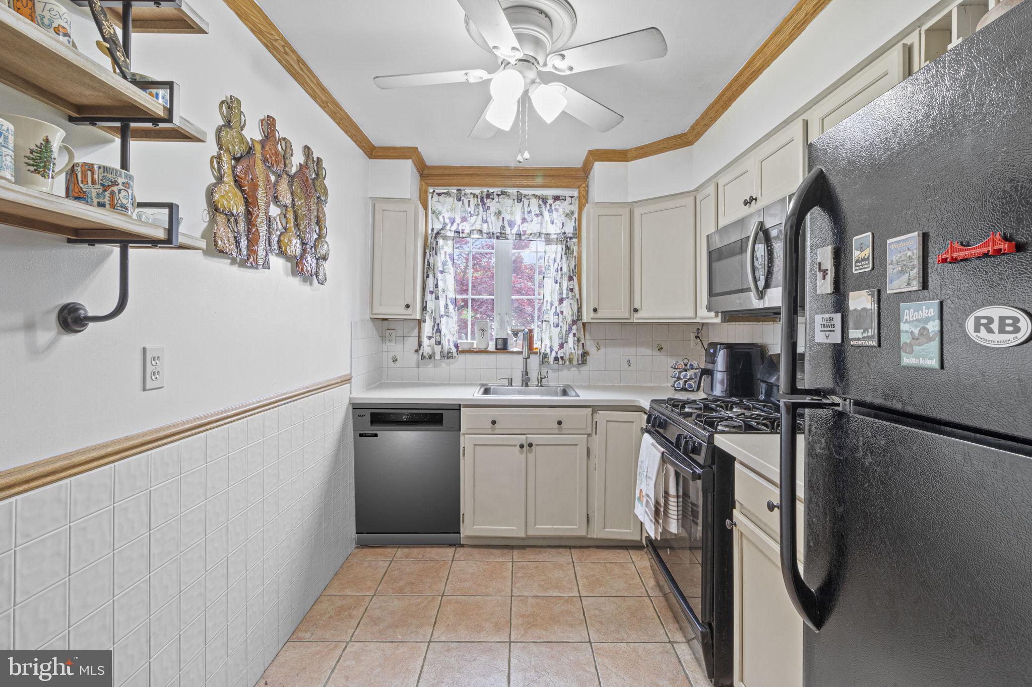 PHILADELPHIA (NORTHEAST) - Residential