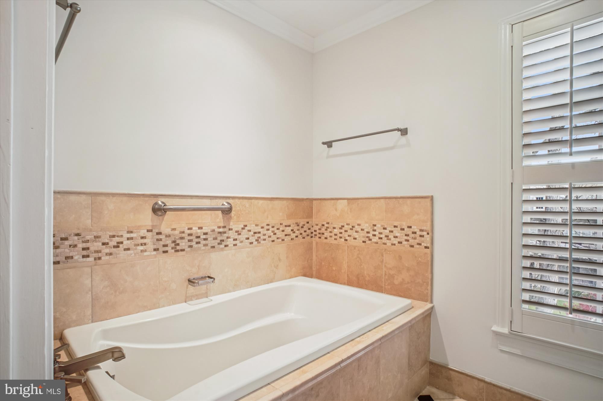 COUNTRY CLUB HILLS - Residential