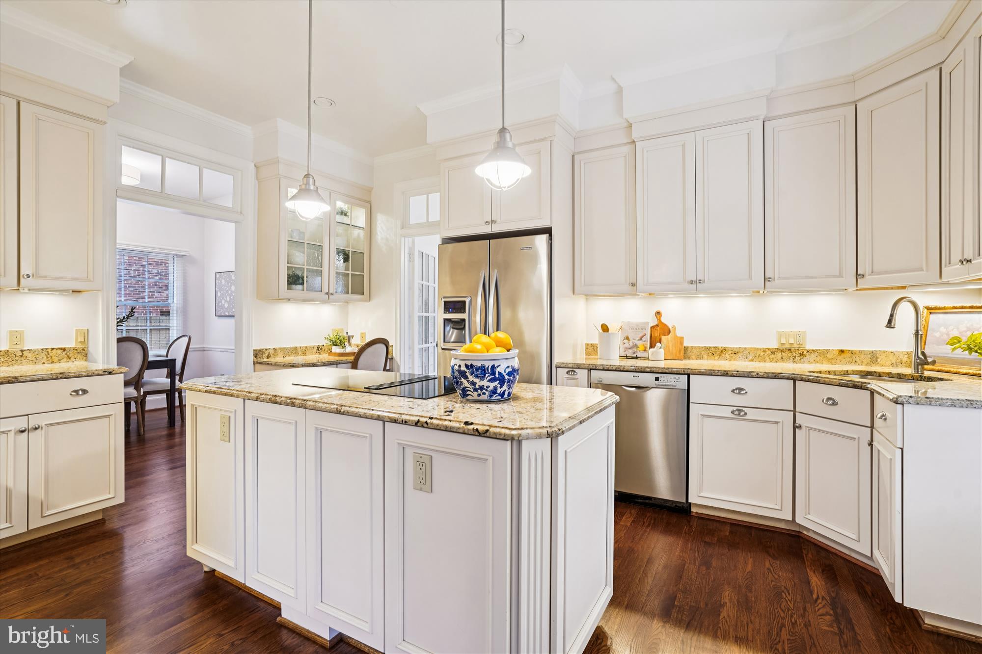 COUNTRY CLUB HILLS - Residential