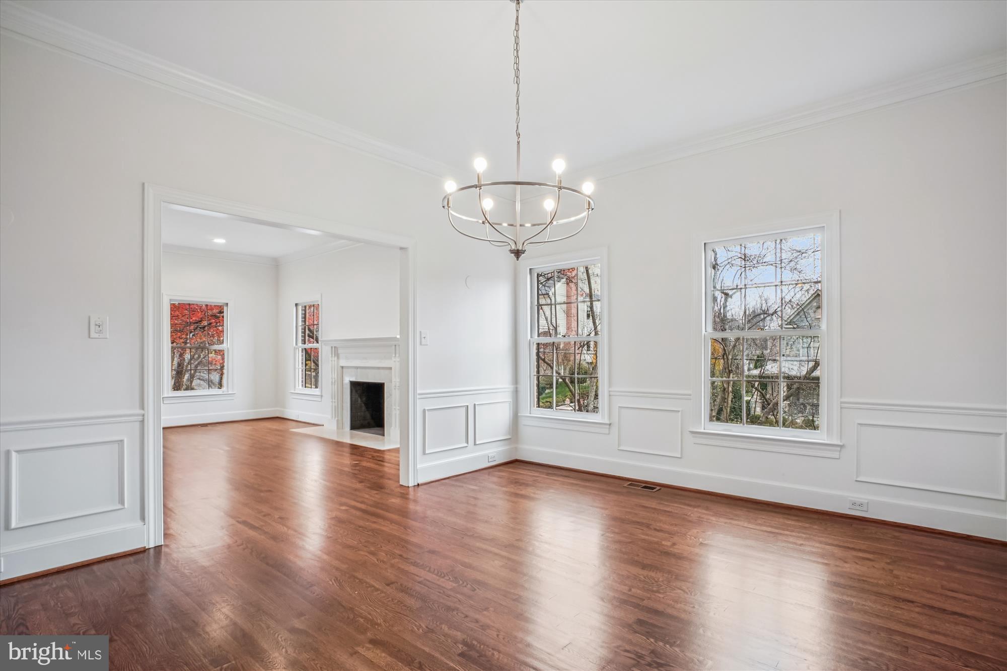 COUNTRY CLUB HILLS - Residential