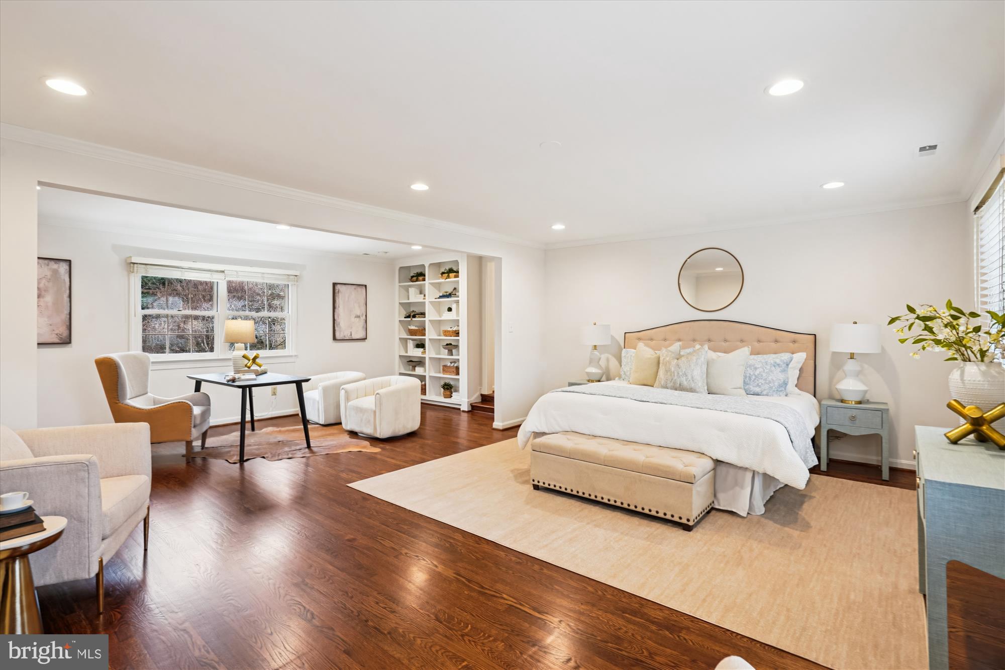 COUNTRY CLUB HILLS - Residential