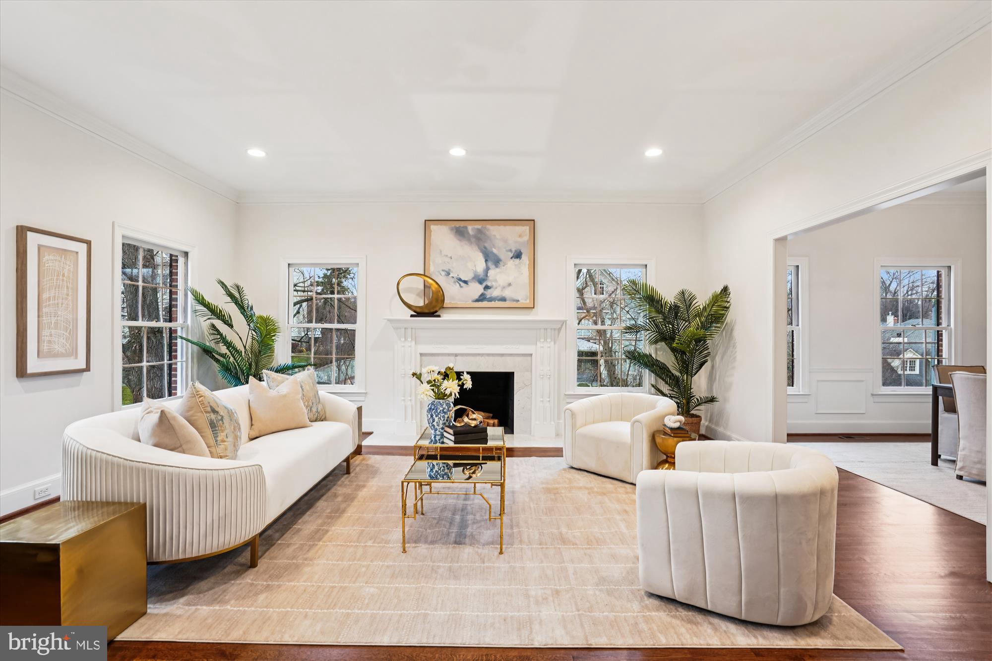 COUNTRY CLUB HILLS - Residential