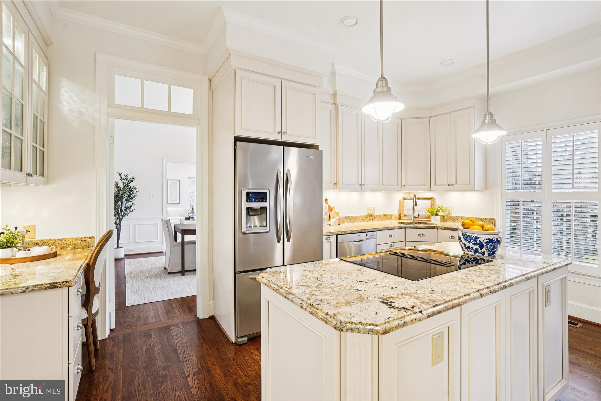 COUNTRY CLUB HILLS - Residential