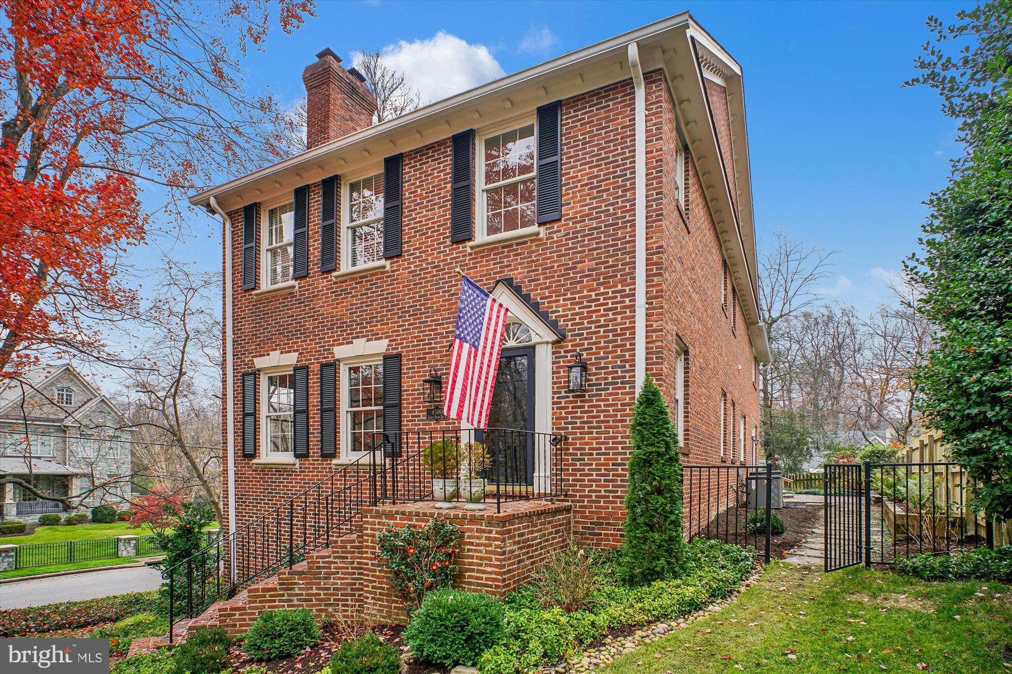 COUNTRY CLUB HILLS - Residential