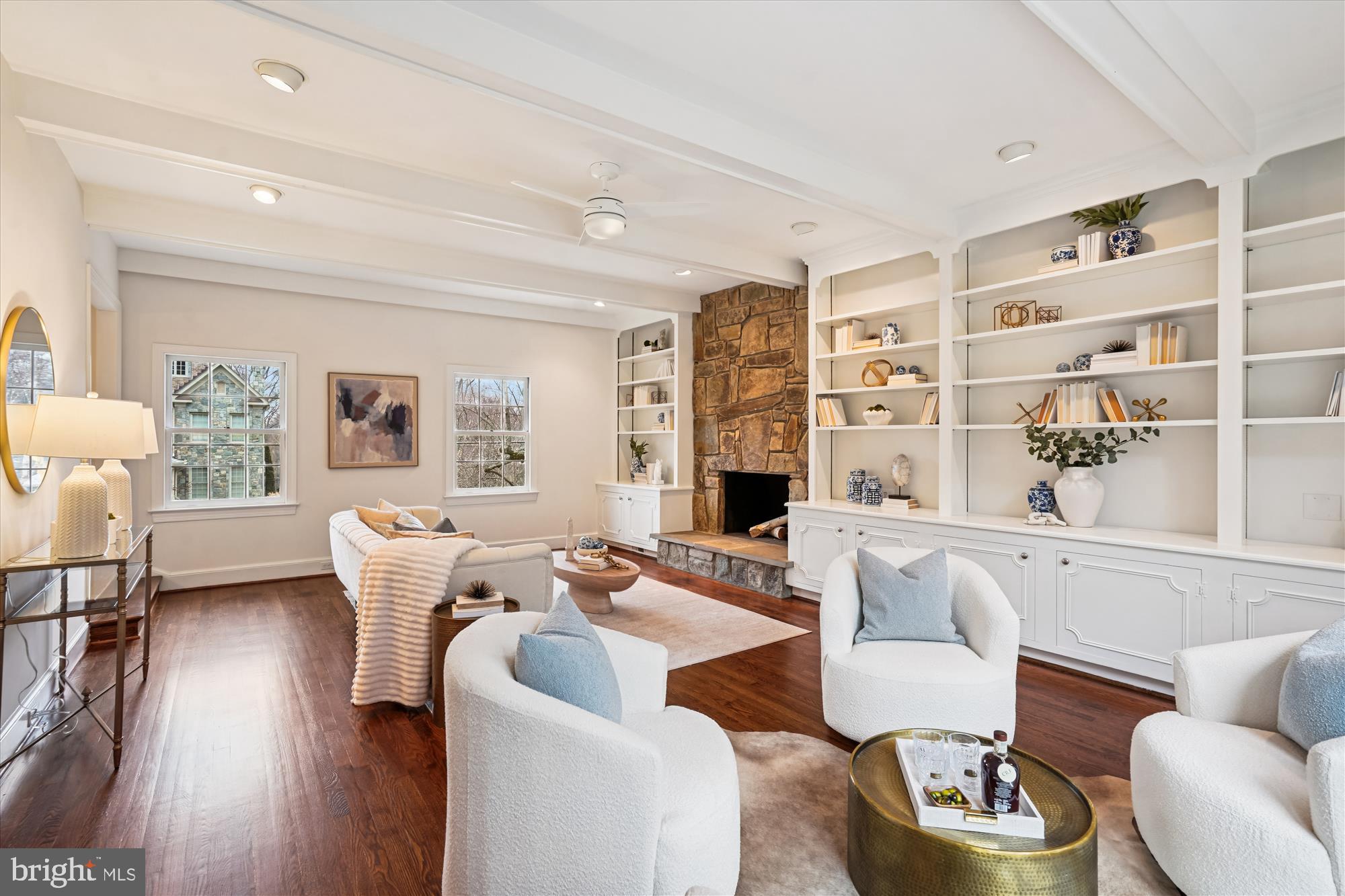 COUNTRY CLUB HILLS - Residential