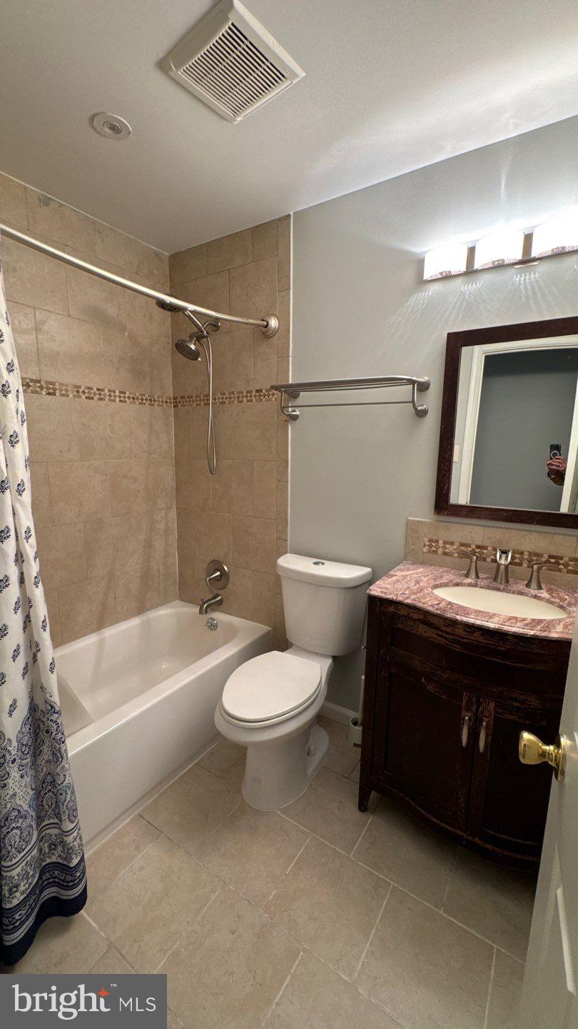 BRAMPTON HILLS - Residential Lease