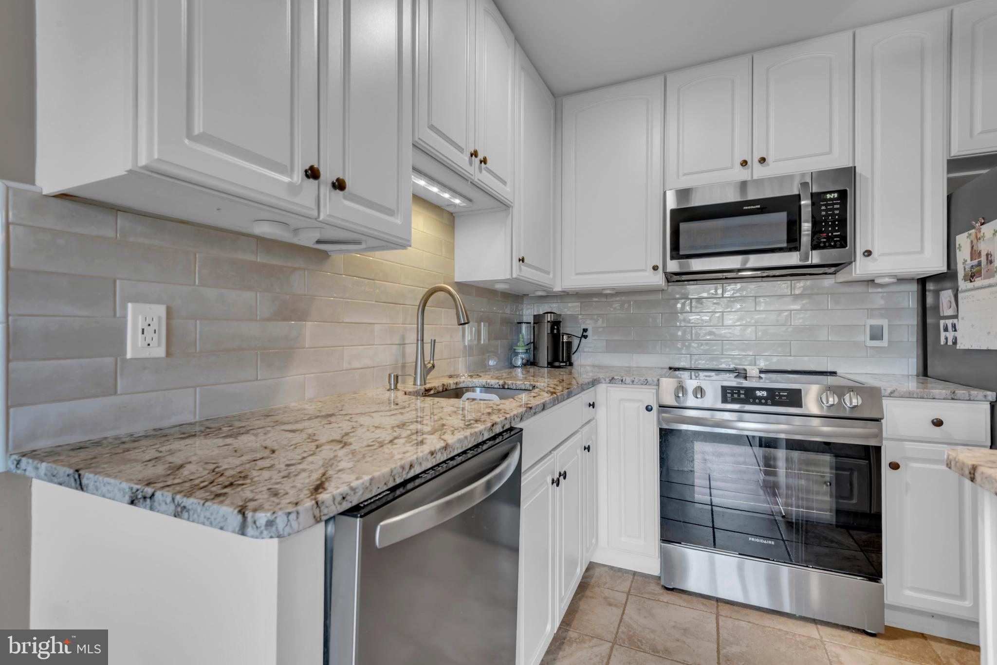 BAYSIDE - Residential