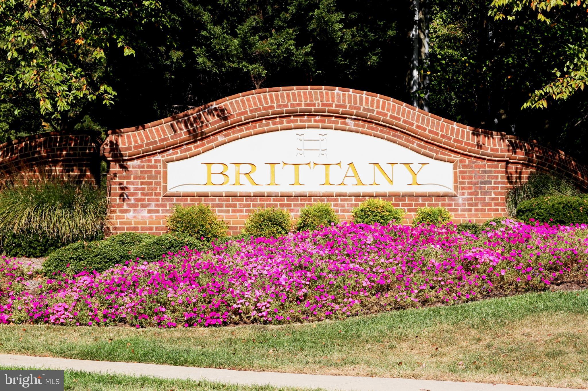 BRITTANY - Residential