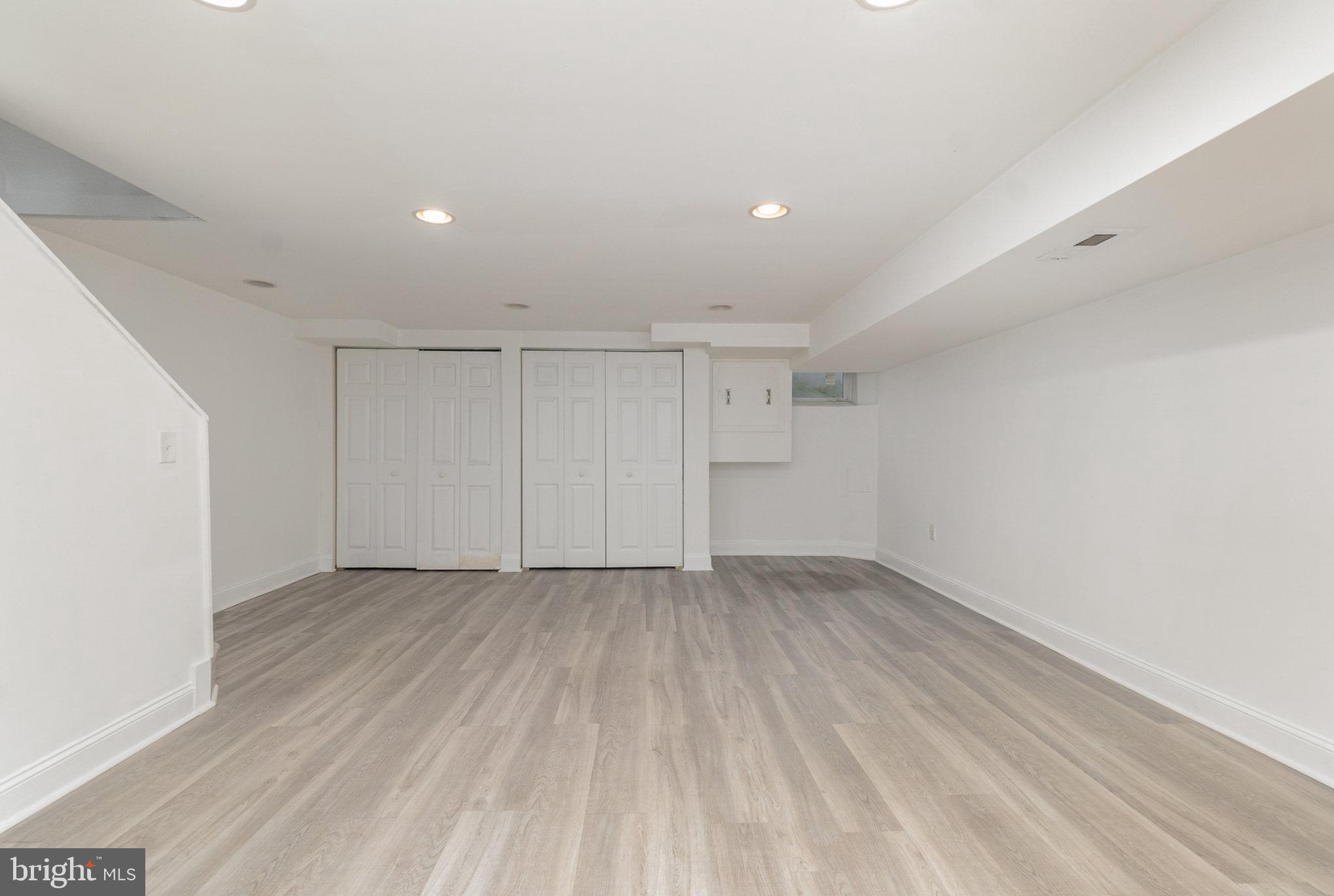 MIDDLESEX - Residential