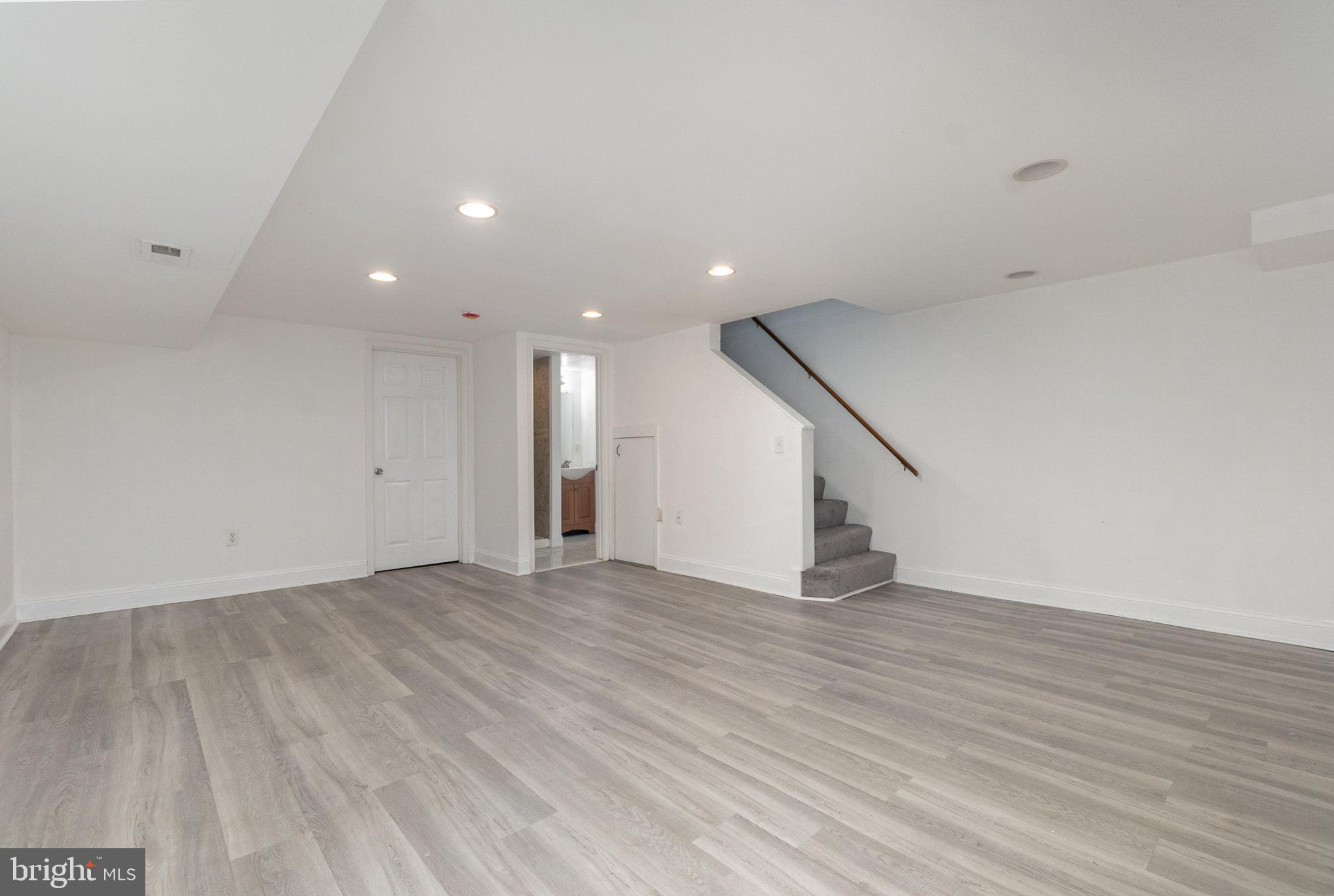 MIDDLESEX - Residential