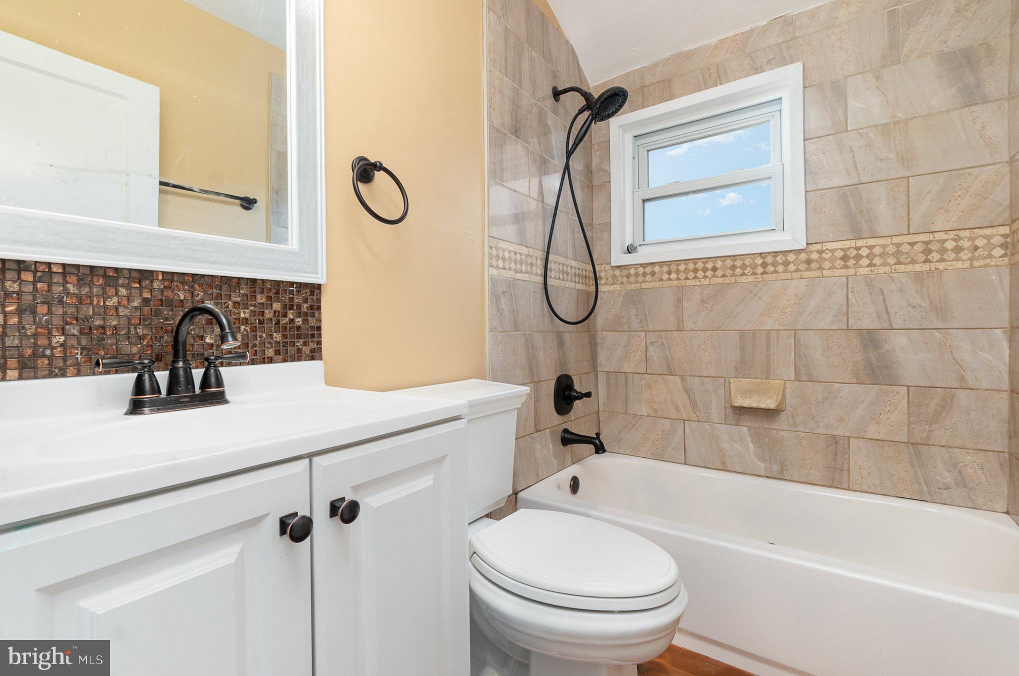 MIDDLESEX - Residential