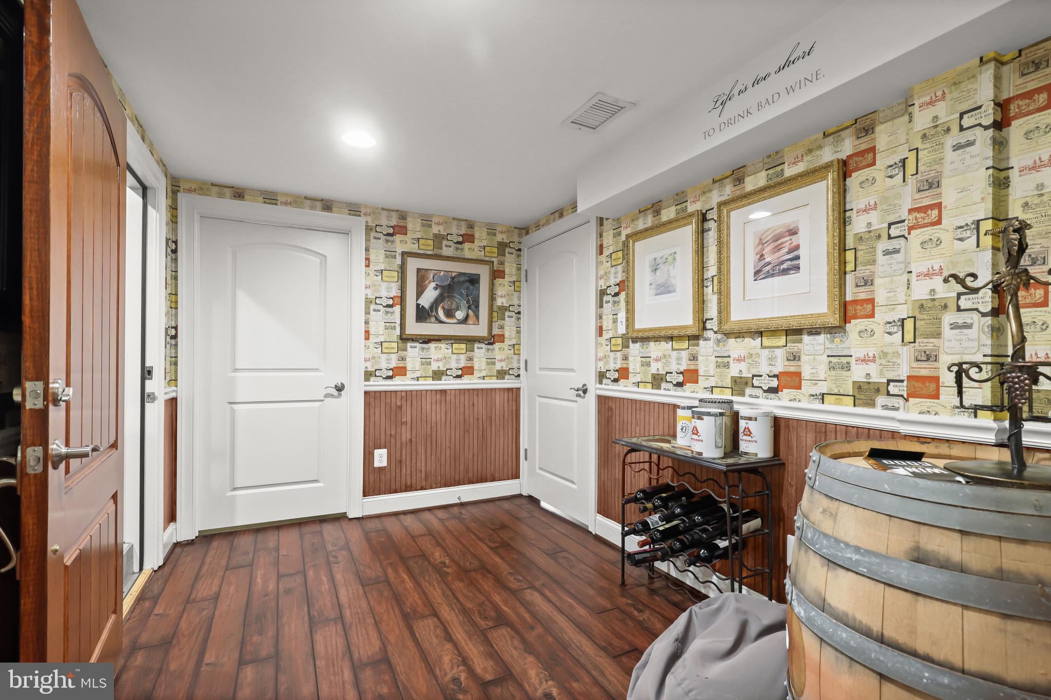 FOX MEADOW - Residential