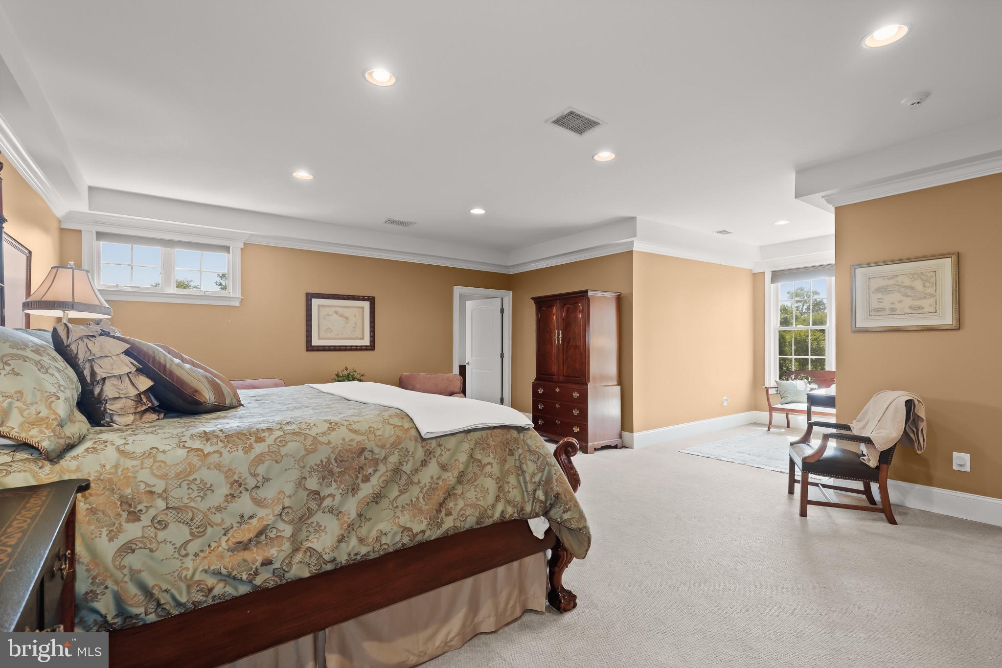 FOX MEADOW - Residential