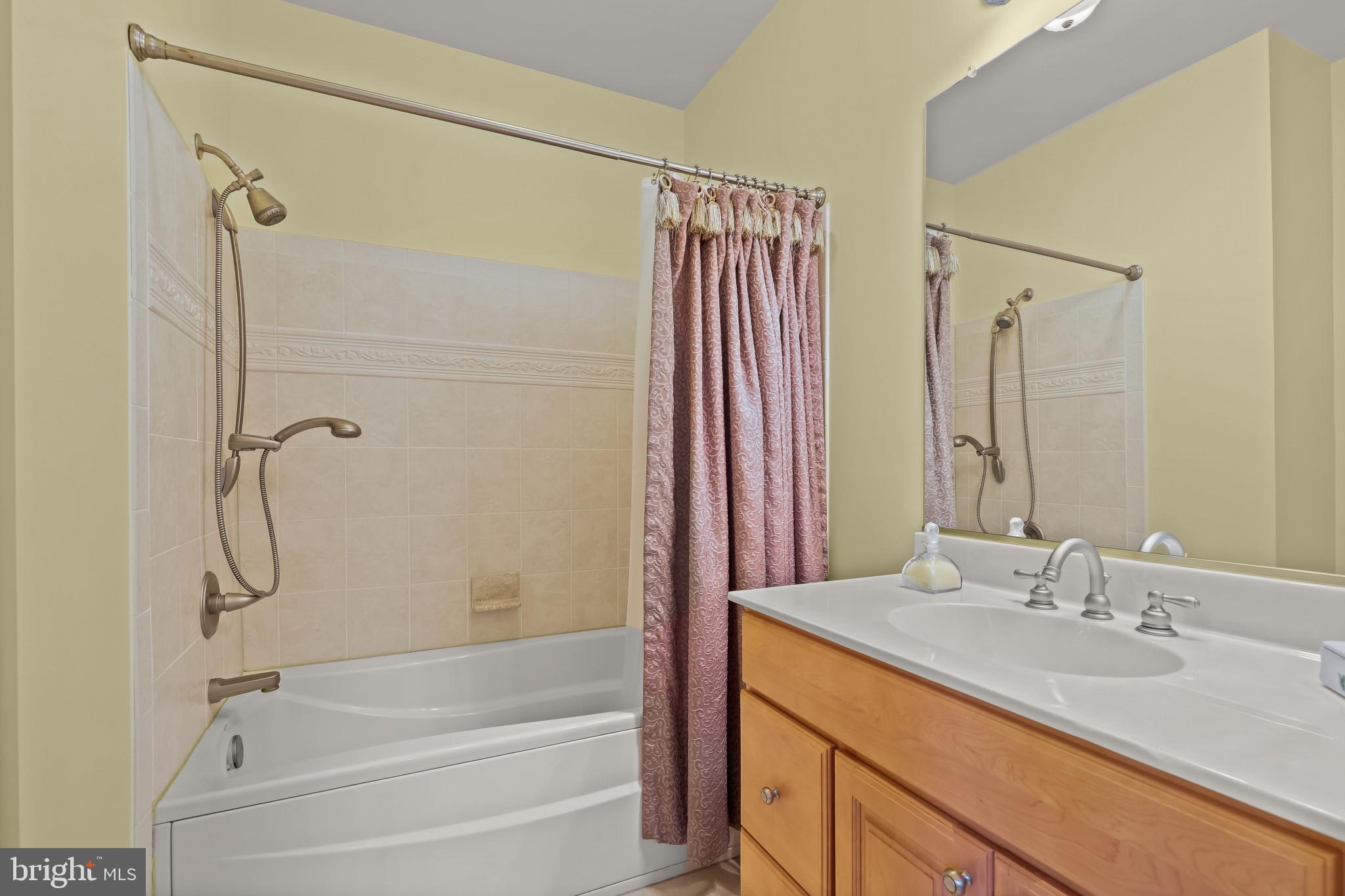 FOX MEADOW - Residential