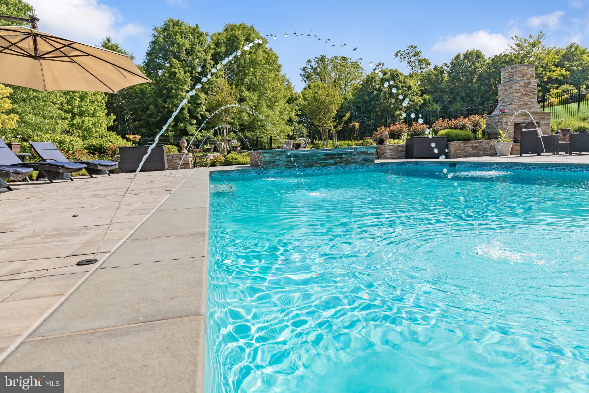 FOX MEADOW - Residential