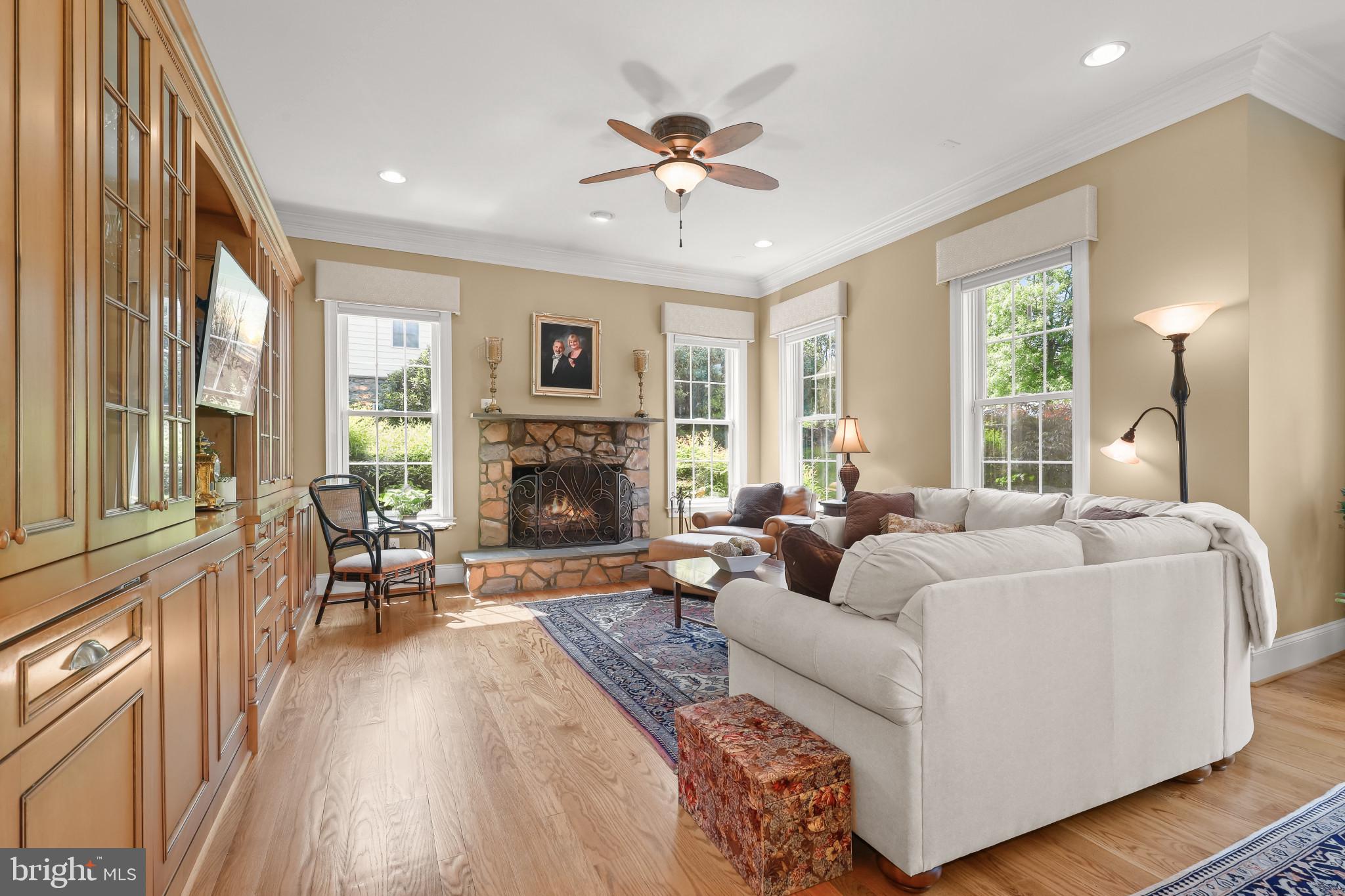 FOX MEADOW - Residential