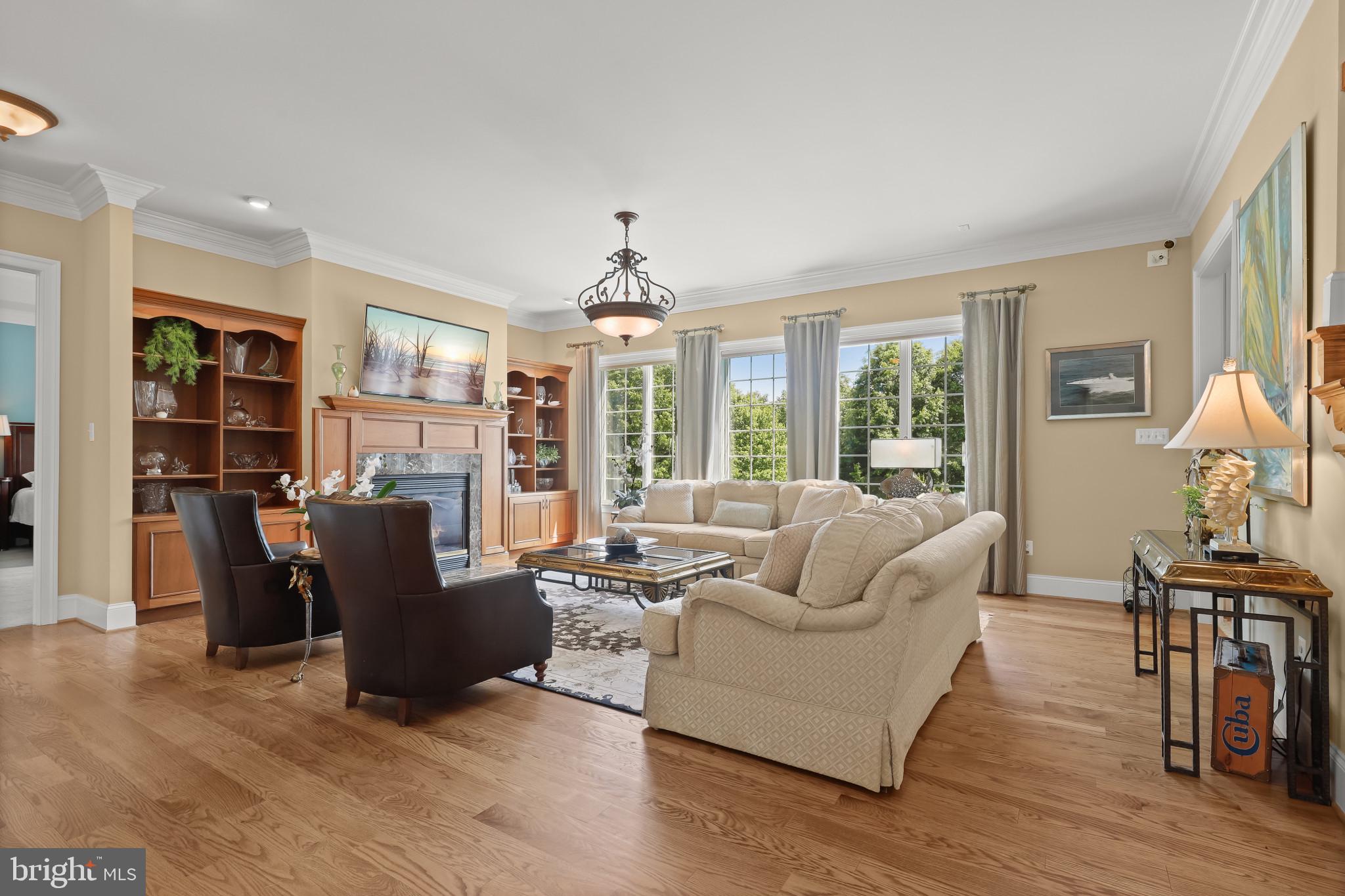 FOX MEADOW - Residential