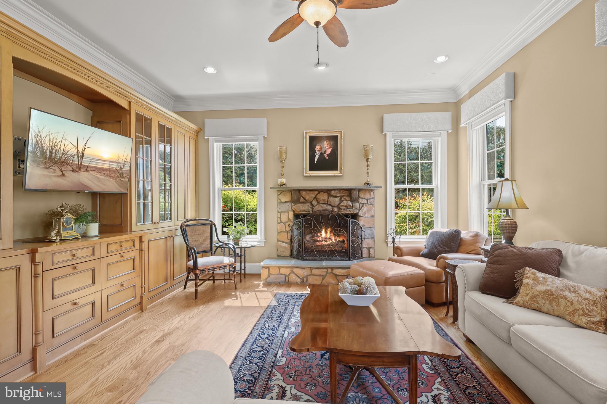 FOX MEADOW - Residential