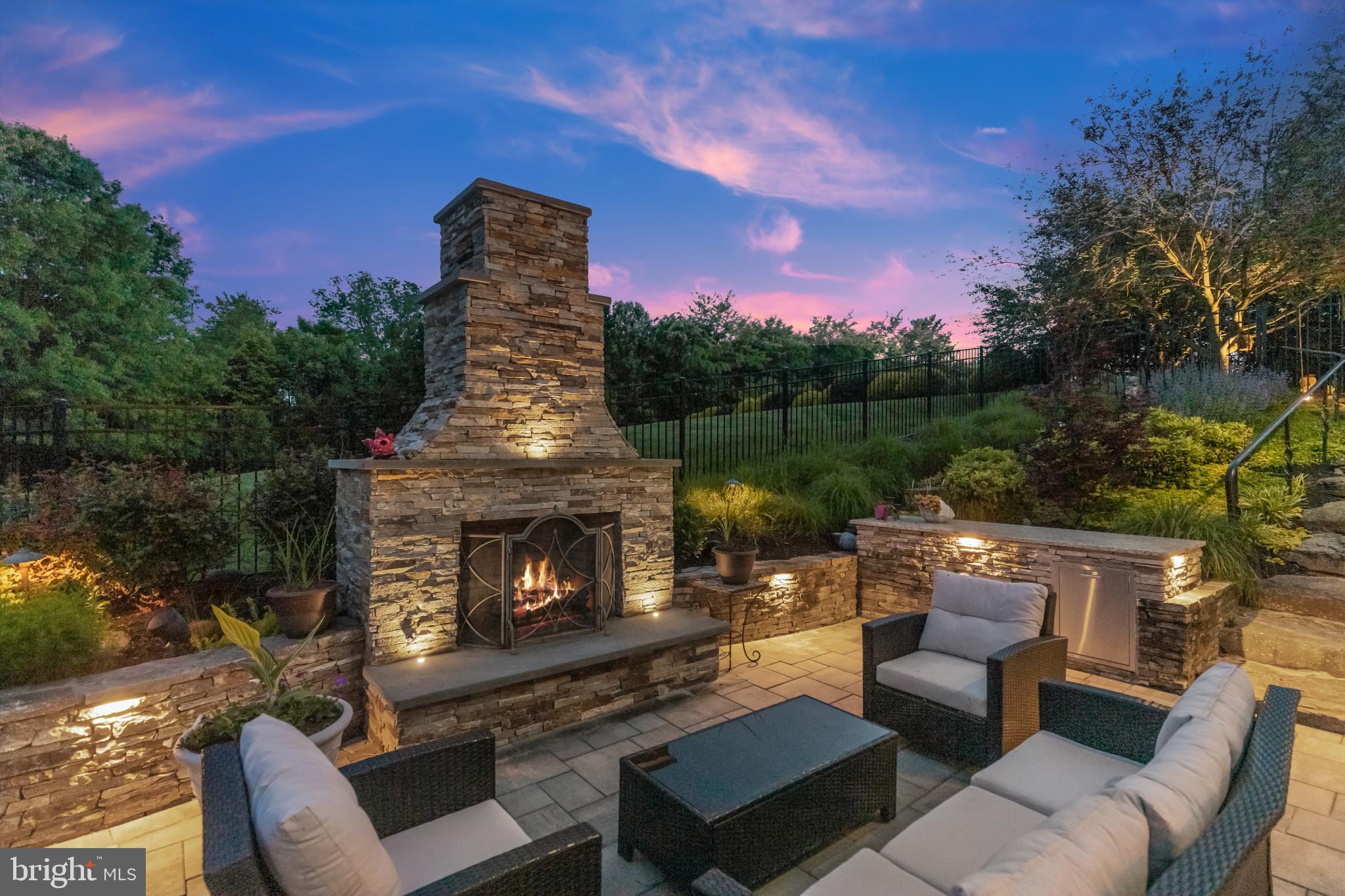 FOX MEADOW - Residential