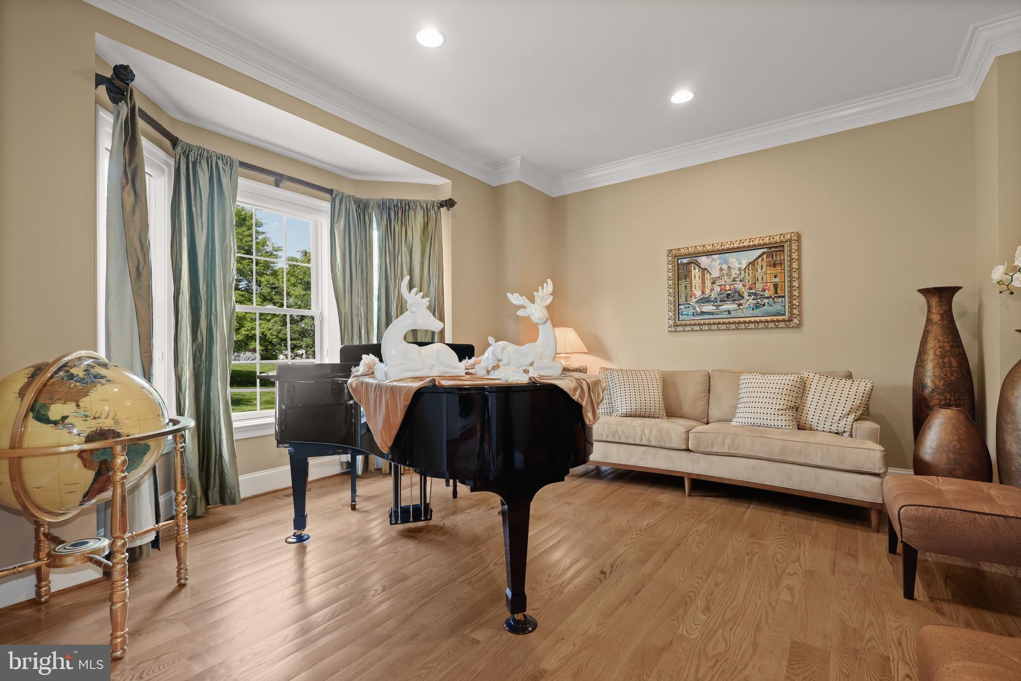 FOX MEADOW - Residential