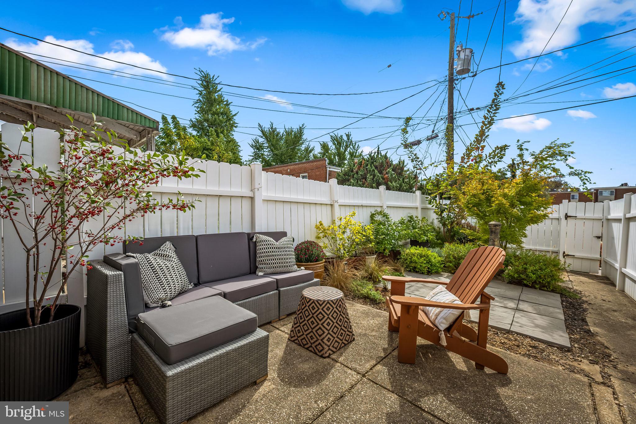 HAMPDEN HISTORIC DISTRICT - Residential