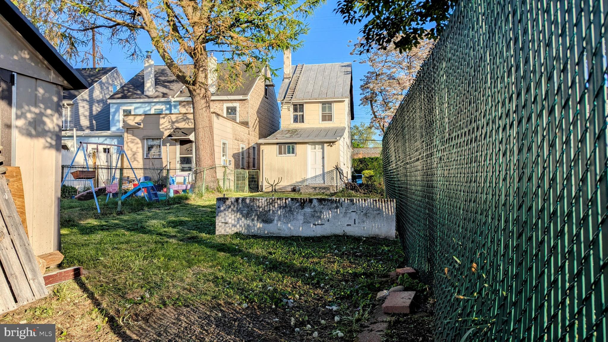 GARDEN VIEW - Residential