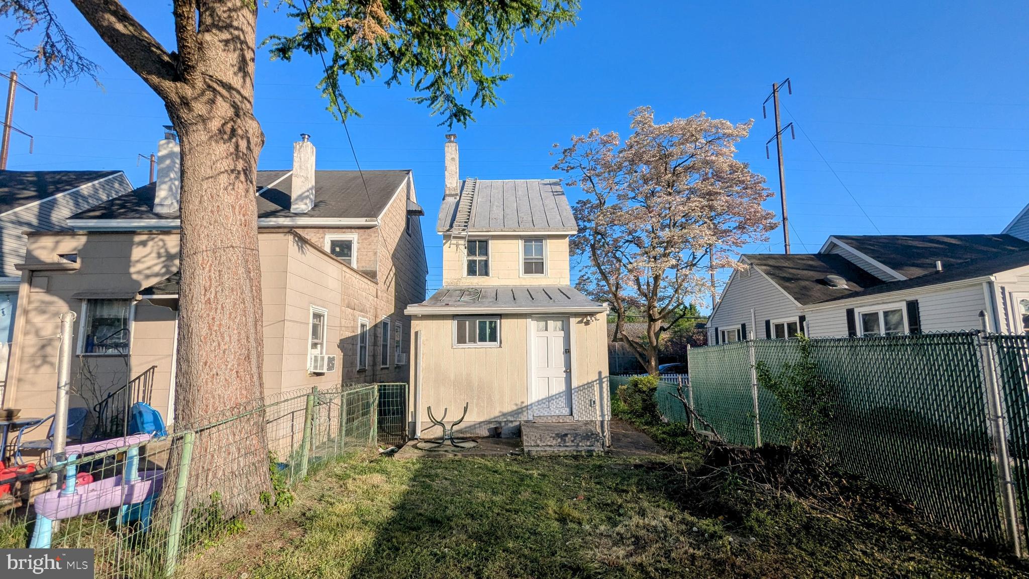 GARDEN VIEW - Residential